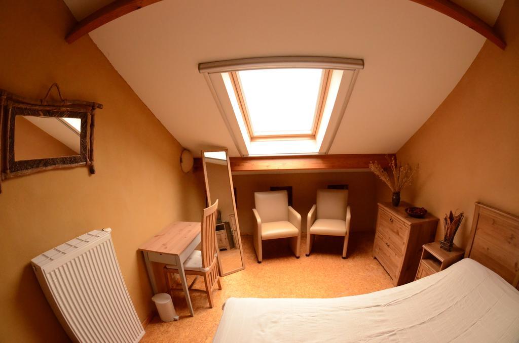 Huis Van Rooi Sint-Agatha-Rode ภายนอก รูปภาพ